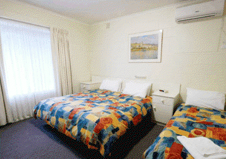 Adelaide Oakford Apartments - Kawana Tourism 4