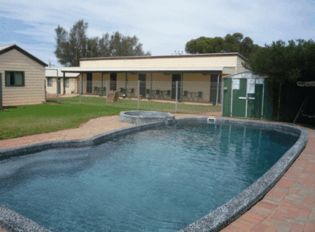 Nuttbush Retreat Caravan Park - Kawana Tourism 1