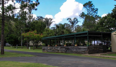 Esk Caravan Park And Rail Trail Motel - Kawana Tourism 2