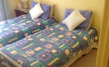 Bay N Beach Bed And Breakfast - - Kawana Tourism 3