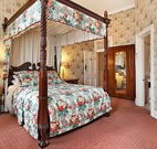 The Old George and Dragon Guesthouse - - Kawana Tourism