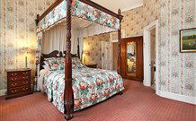 The Old George And Dragon Guesthouse - - Kawana Tourism 0