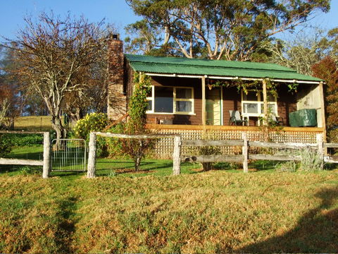 Fairview Farm Cottages - Kawana Tourism 1