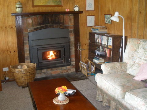 Fairview Farm Cottages - Kawana Tourism 2