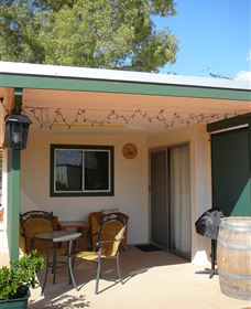 Charleville Bush Caravan Park And Cottage - Kawana Tourism 1