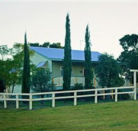Milford Country Cottages - Kawana Tourism