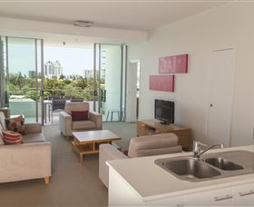 ULTIQA Freshwater Point Resort - Kawana Tourism 3