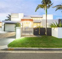The Grand at Vogue Holiday Homes - Kawana Tourism