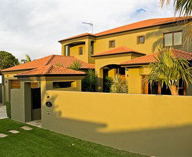 Lakeland Keys At Vogue Holiday Homes - Kawana Tourism 2