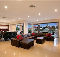 Xanadu Waterfront Elite Holiday Home - Kawana Tourism