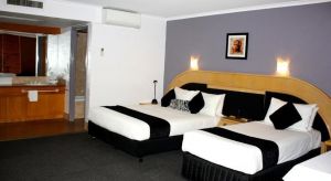 Comfort Inn Airport International  - Kawana Tourism 0