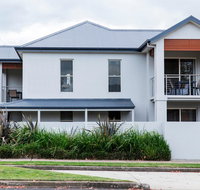 Stay Bathurst - Kawana Tourism