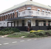 Cow and Calf Hotel - Kawana Tourism