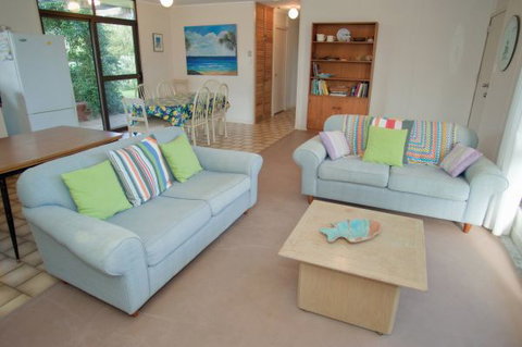 Coastal Cottage - Kawana Tourism 81