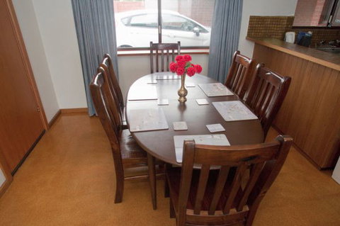 Coastal Cottage - Kawana Tourism 60