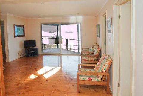 Coastal Cottage - Kawana Tourism 42