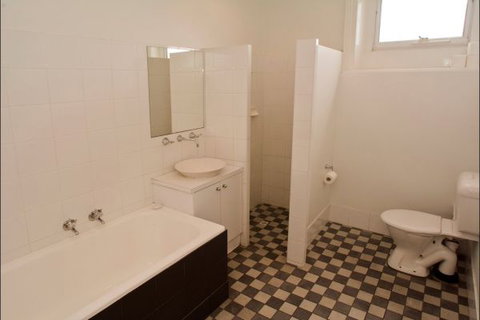 Coastal Cottage - Kawana Tourism 16