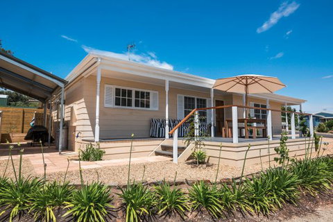 Coastal Cottage - Kawana Tourism 88