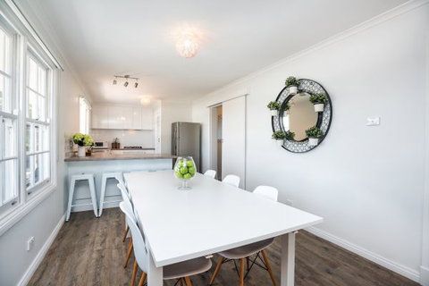 Coastal Cottage - Kawana Tourism 90