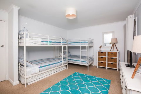 Coastal Cottage - Kawana Tourism 92