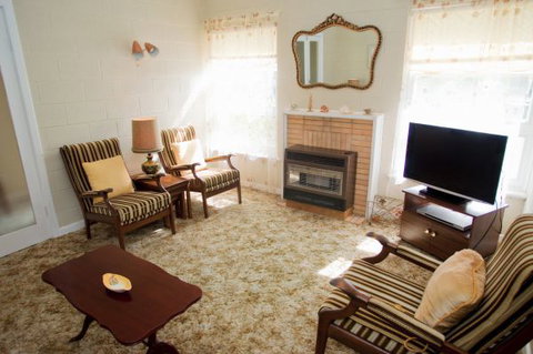 Coastal Cottage - Kawana Tourism 2