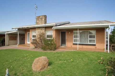 Coastal Cottage - Kawana Tourism 8