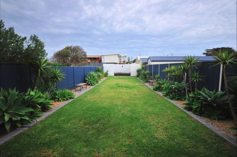 Coastal Cottage - Kawana Tourism 58