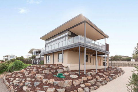 Coastal Cottage - Kawana Tourism 69