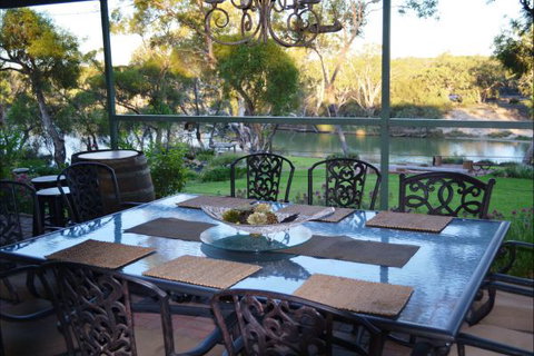 River Shack Rentals - Living The Dream - Kawana Tourism 59