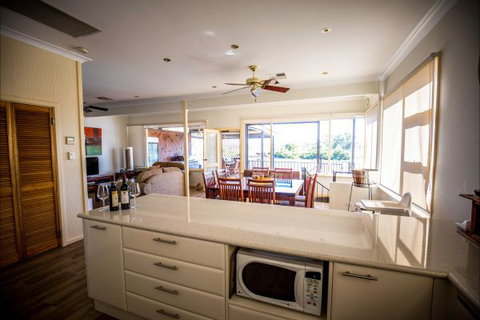 River Shack Rentals - Living The Dream - Kawana Tourism 53