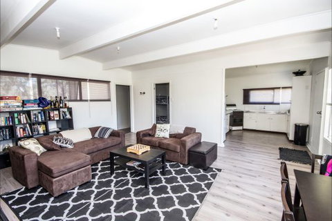 River Shack Rentals - Living The Dream - Kawana Tourism 108