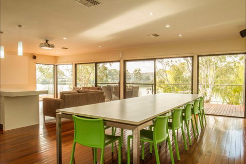 River Shack Rentals - Living The Dream - Kawana Tourism 128