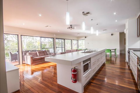 River Shack Rentals - Living The Dream - Kawana Tourism 129