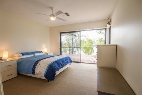 River Shack Rentals - Living The Dream - Kawana Tourism 131