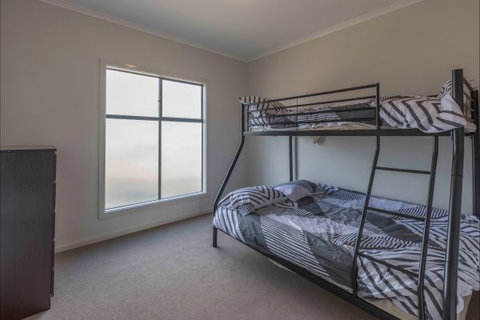 River Shack Rentals - Living The Dream - Kawana Tourism 94