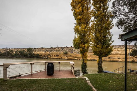 River Shack Rentals - Living The Dream - Kawana Tourism 73
