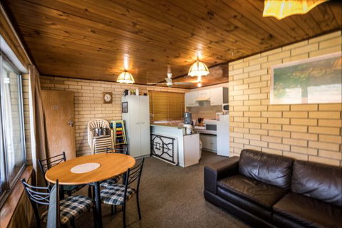 River Shack Rentals - Living The Dream - Kawana Tourism 76