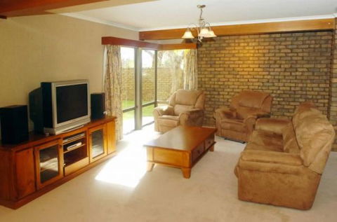 Trenberth House - Kawana Tourism 2