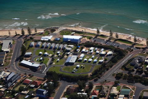 Christies Beach Tourist Park - Kawana Tourism 1
