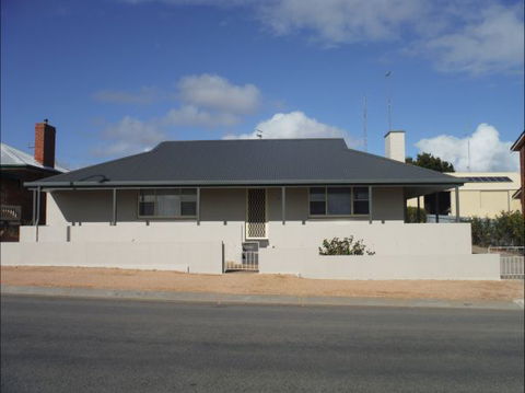 Jetty Views - Kawana Tourism 0