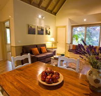 Autumn Abode Cottages - Kawana Tourism