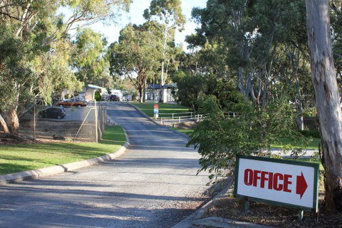 Woodcroft Park - Kawana Tourism 0