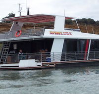 Takeme2 Houseboat - Kawana Tourism