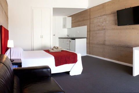 Crossroads Ecomotel - Kawana Tourism 5