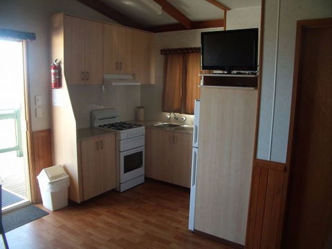 Elliston Waterloo Bay Tourist Park - Kawana Tourism 6