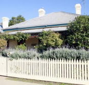 Florennes Heritage Cottage - Kawana Tourism