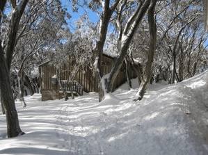 Akla Ski Lodge - Kawana Tourism