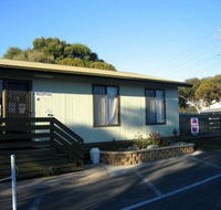 Lake Albert Caravan Park - Kawana Tourism