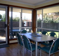 Lincoln Cove Villas - Kawana Tourism