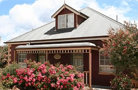 Swansea Cottages  Motel Suites - Kawana Tourism